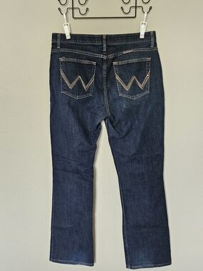 Wrangler Women's Q-BABY Dark Indigo Boot Cut Jeans with W Back Stitching